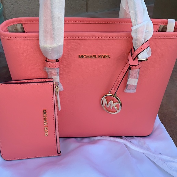 MICHAEL Michael Kors Handbags - NWT‼️ Michael Kors xsmall Jet set tote  2pc 🧡Saffiano leather in Grapefruit.